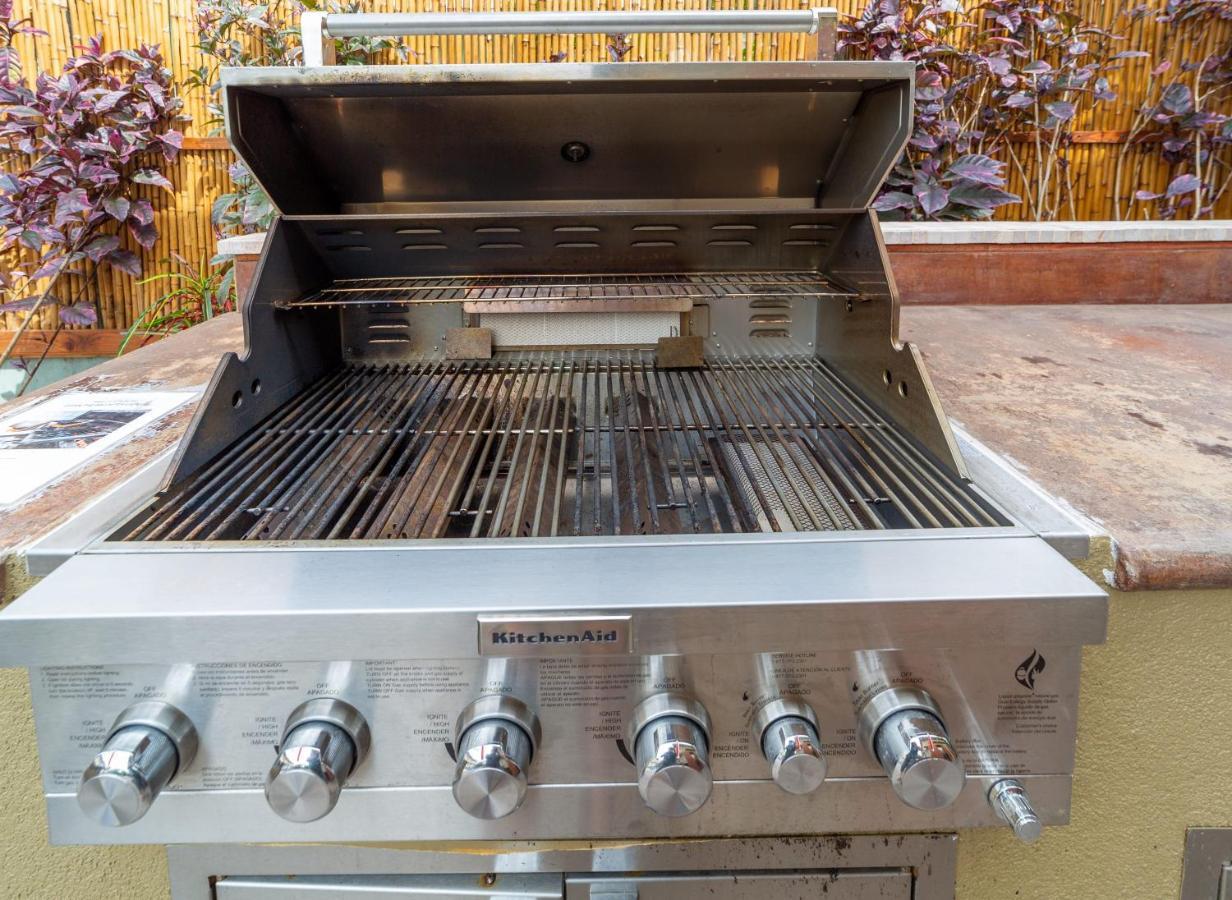 Studio With Mini Kitchen, Pool And Bbq, Pre-Renovation Summer Sale Kihei Exteriér fotografie